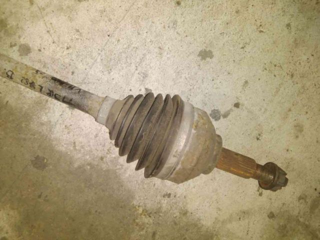 bontott OPEL VIVARO Bal Féltengely