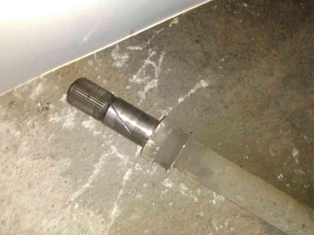 bontott OPEL VIVARO Bal Féltengely