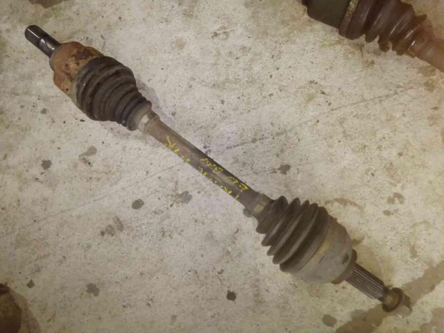 bontott OPEL VIVARO Bal Féltengely