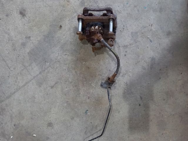 bontott OPEL VIVARO Bal hátsó Féknyereg Munkahengerrel