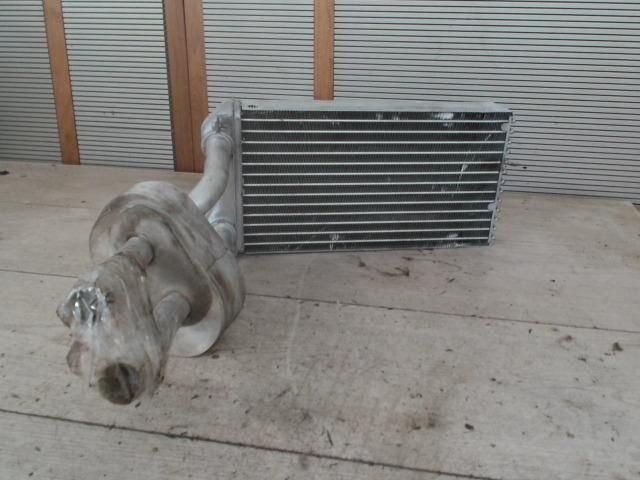 bontott OPEL VIVARO Fűtőradiátor