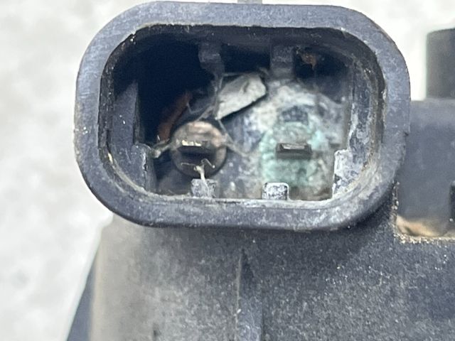 bontott OPEL VIVARO Gázolajszűrő Ház