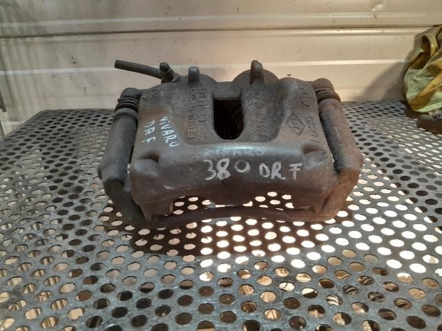 bontott OPEL VIVARO Jobb első Féknyereg Munkahengerrel