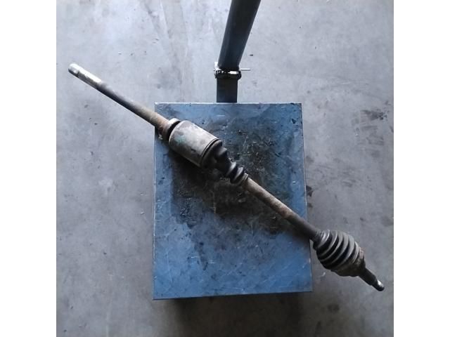 bontott OPEL VIVARO Jobb Féltengely