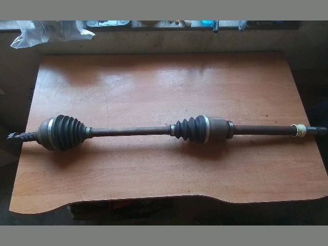 bontott OPEL VIVARO Jobb Féltengely