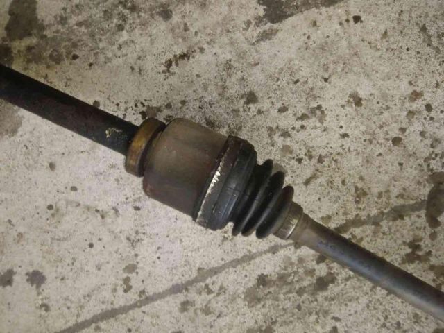 bontott OPEL VIVARO Jobb Féltengely