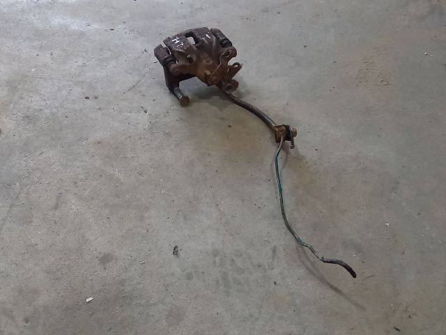 bontott OPEL VIVARO Jobb hátsó Féknyereg Munkahengerrel