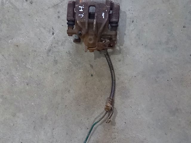 bontott OPEL VIVARO Jobb hátsó Féknyereg Munkahengerrel