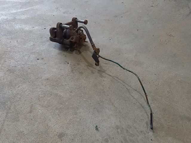 bontott OPEL VIVARO Jobb hátsó Féknyereg Munkahengerrel