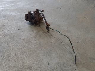 bontott OPEL VIVARO Jobb hátsó Féknyereg Munkahengerrel