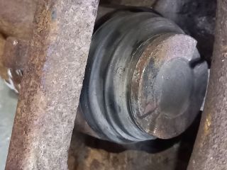 bontott OPEL VIVARO Jobb hátsó Féknyereg Munkahengerrel