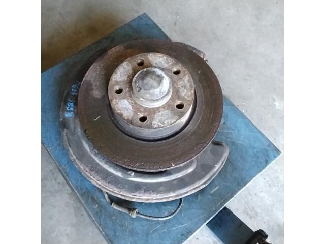 bontott OPEL VIVARO Jobb hátsó Kerékagy