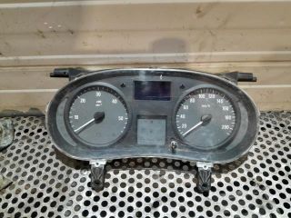 bontott OPEL VIVARO Kilométeróra