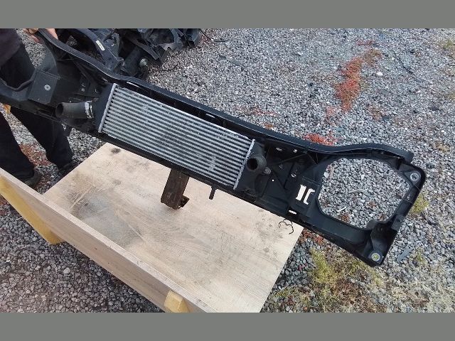 bontott OPEL VIVARO Komplett Homlokfal (Részeivel)