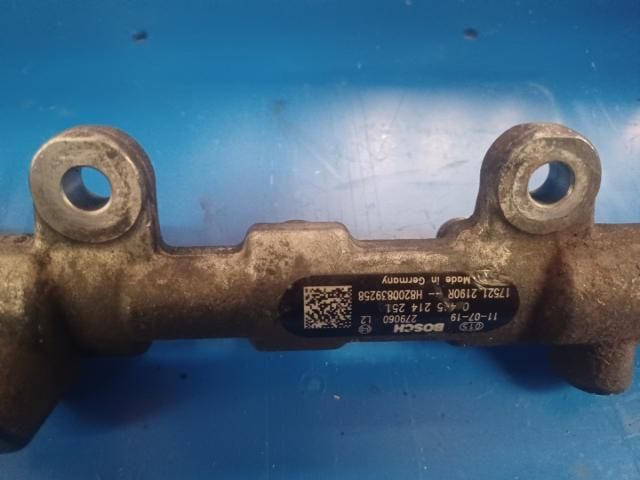 bontott OPEL VIVARO Közösnyomócső