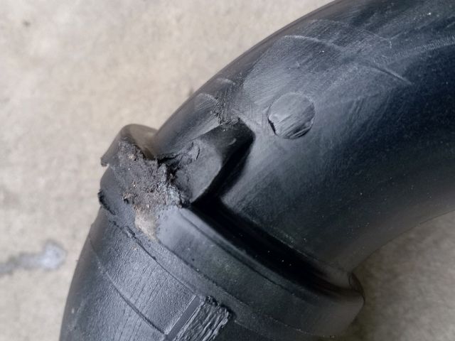 bontott OPEL VIVARO Légbeömlő Cső