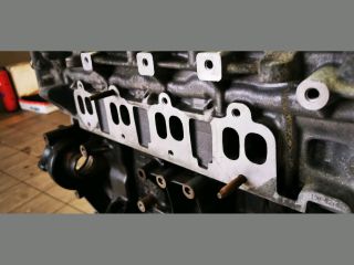 bontott OPEL VIVARO Motor (Fűzött blokk hengerfejjel)