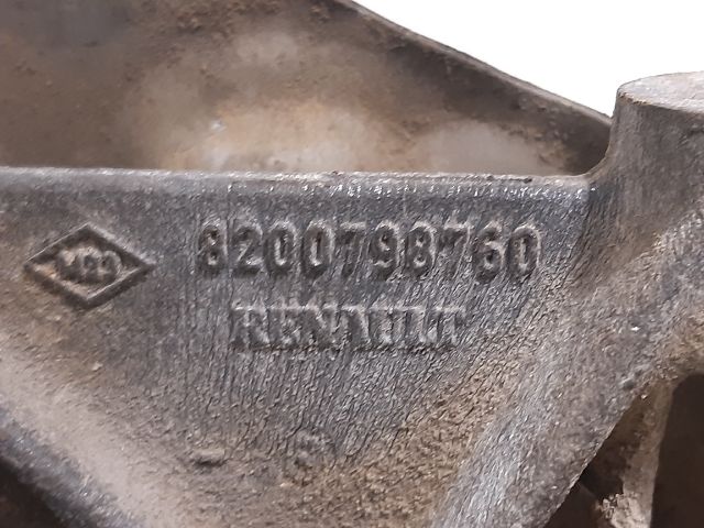 bontott OPEL VIVARO Motor Tartó Bak (Fém)