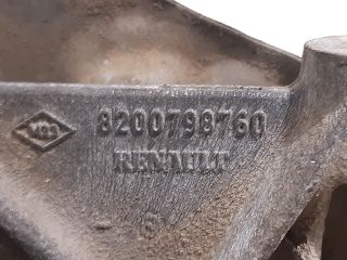 bontott OPEL VIVARO Motor Tartó Bak (Fém)