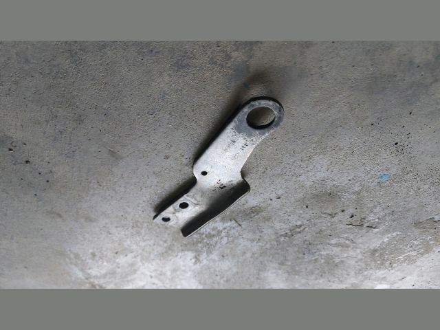 bontott OPEL VIVARO Motor Tartó Bak (Fém)