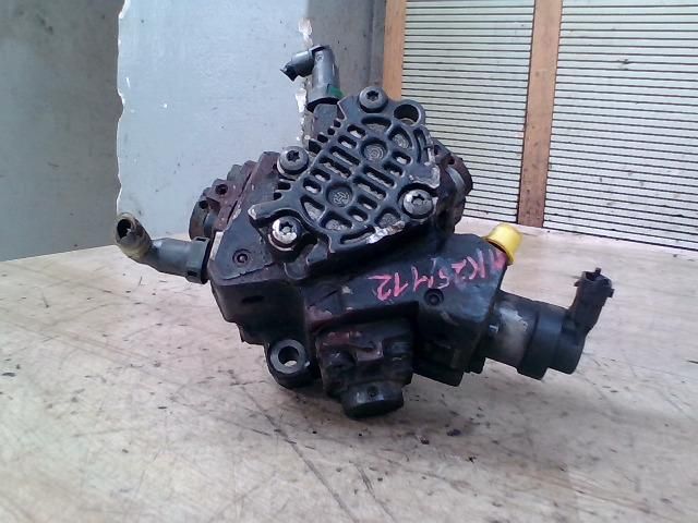 bontott OPEL VIVARO Nagynyomású Szivattyú