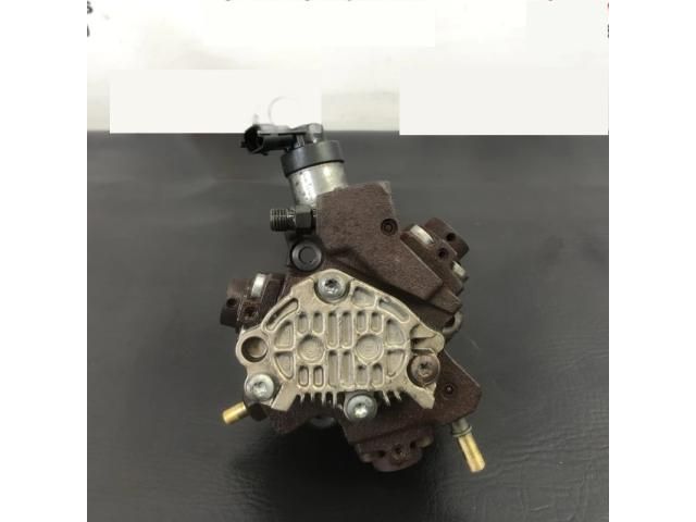 bontott OPEL VIVARO Nagynyomású Szivattyú