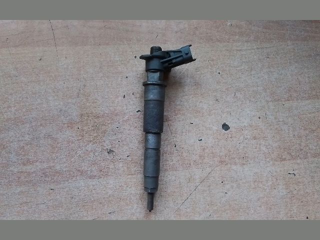 bontott OPEL VIVARO Porlasztó (1 db)