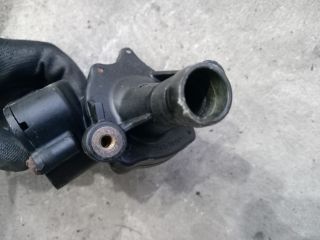 bontott OPEL VIVARO Termosztátház