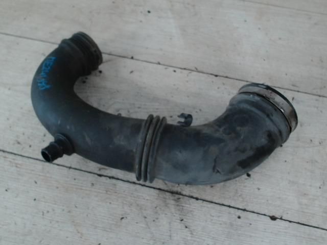 bontott OPEL VIVARO Turbócső