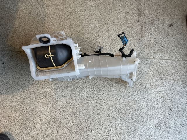 bontott OPEL VIVARO Levegőbeszívó Keret