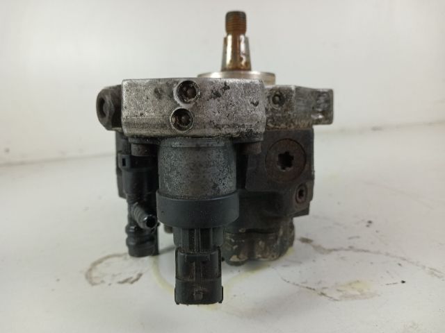 bontott OPEL VIVARO Nagynyomású Szivattyú