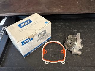 bontott OPEL VIVARO Vízpumpa