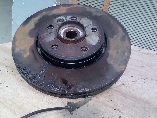 bontott OPEL VIVARO Bal első Csonkállvány Kerékaggyal