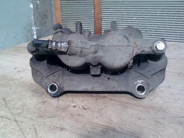 bontott OPEL VIVARO Bal első Féknyereg Munkahengerrel