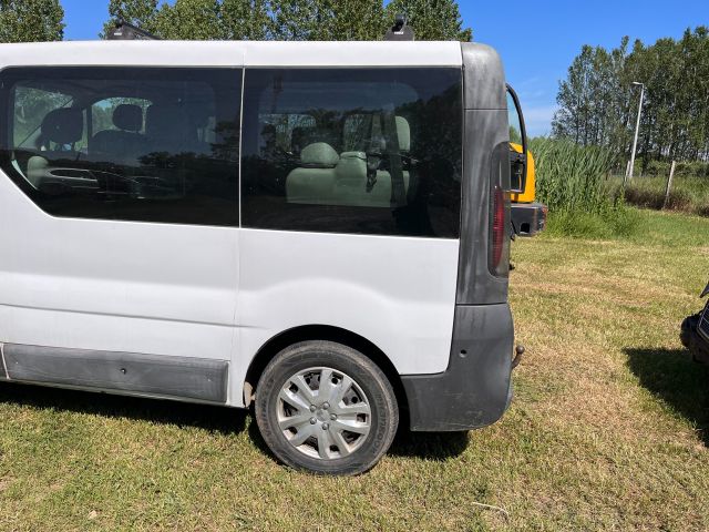 bontott OPEL VIVARO Bal hátsó Rugó