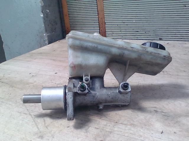 bontott OPEL VIVARO Főfékhenger