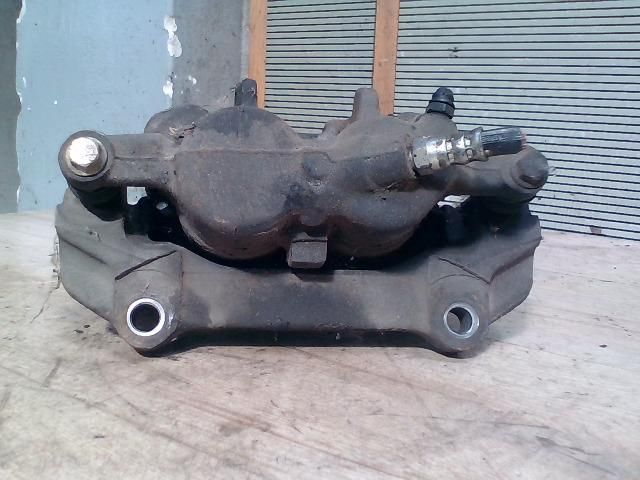 bontott OPEL VIVARO Jobb első Féknyereg Munkahengerrel