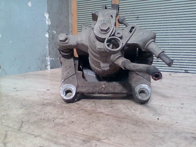 bontott OPEL VIVARO Jobb hátsó Féknyereg Munkahengerrel