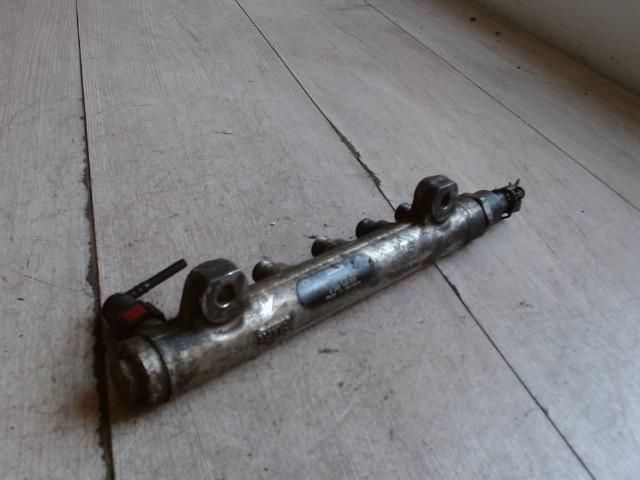 bontott OPEL VIVARO Közösnyomócső