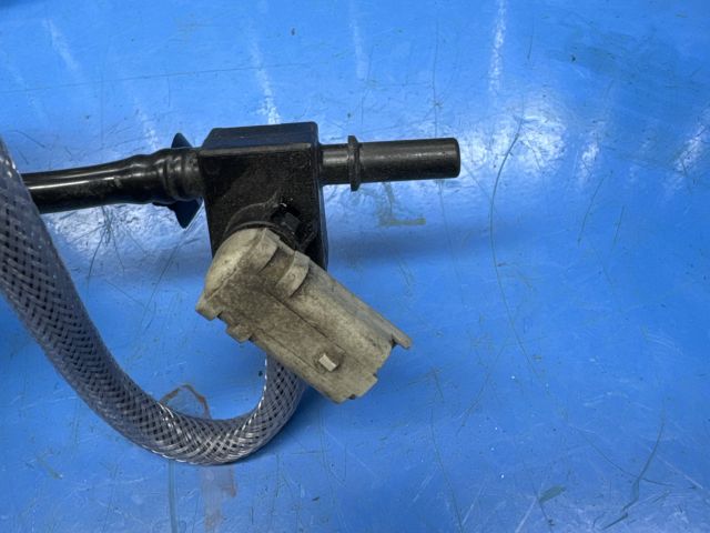 bontott OPEL VIVARO Résolajcső