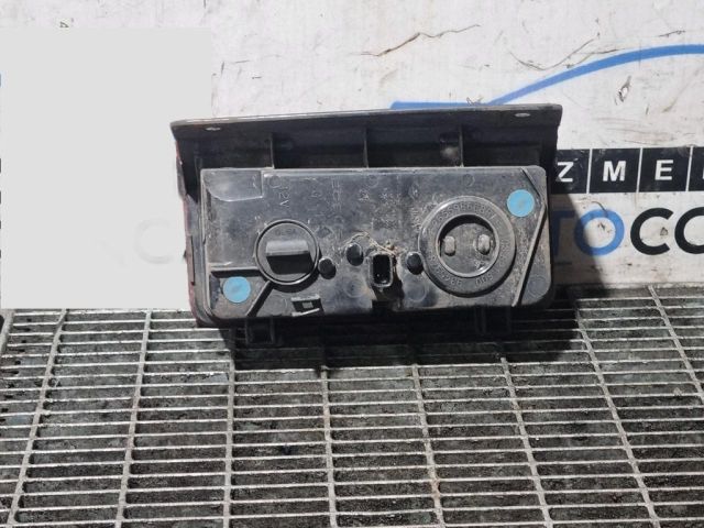 bontott OPEL VIVARO Bal Alsó Hátsó Lámpa