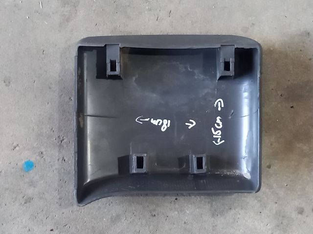 bontott OPEL VIVARO Bal B Oszlop Díszléc