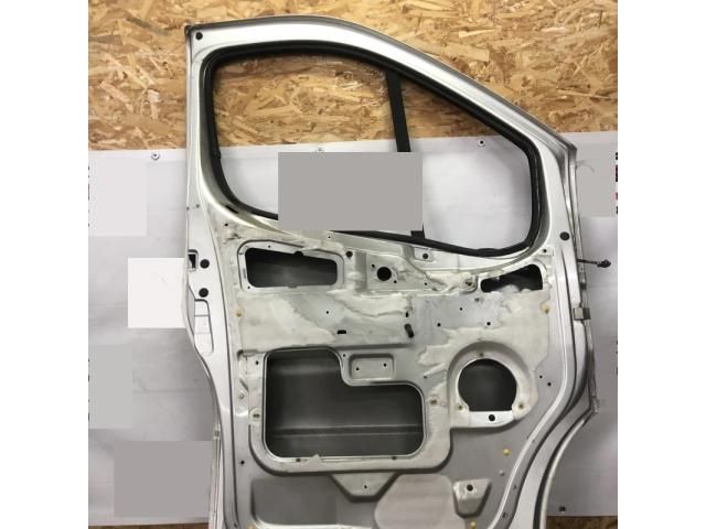 bontott OPEL VIVARO Bal első Ajtó (Üres lemez)