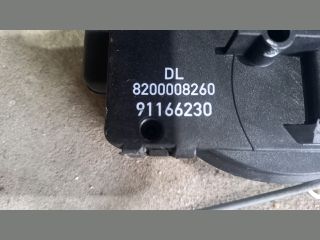 bontott OPEL VIVARO Bal első Ajtózár