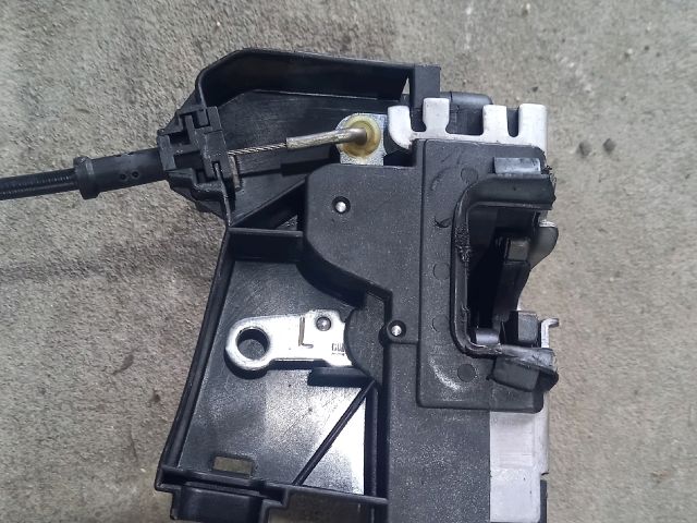 bontott OPEL VIVARO Bal első Ajtózár