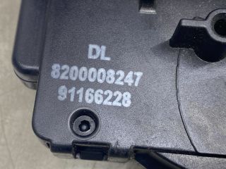 bontott OPEL VIVARO Bal első Ajtózár