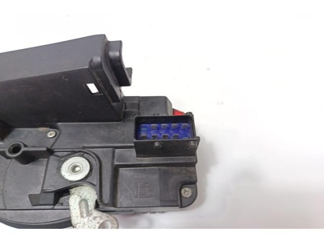 bontott OPEL VIVARO Bal első Ajtózár