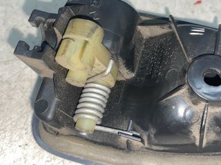 bontott OPEL VIVARO Bal első Belső Kilincs