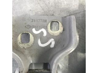 bontott OPEL VIVARO Bal első Zsanér