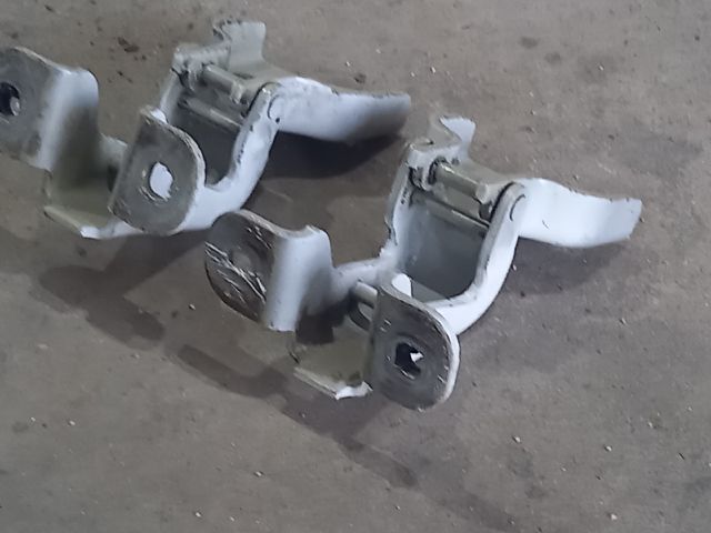 bontott OPEL VIVARO Bal első Zsanér